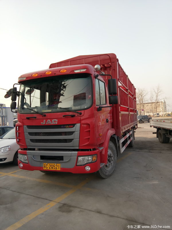 江淮 格尔发K3X重卡 290马力 8X4 9.5米排半厢式载货车(HFC5311XXYP2K4H45F)口碑